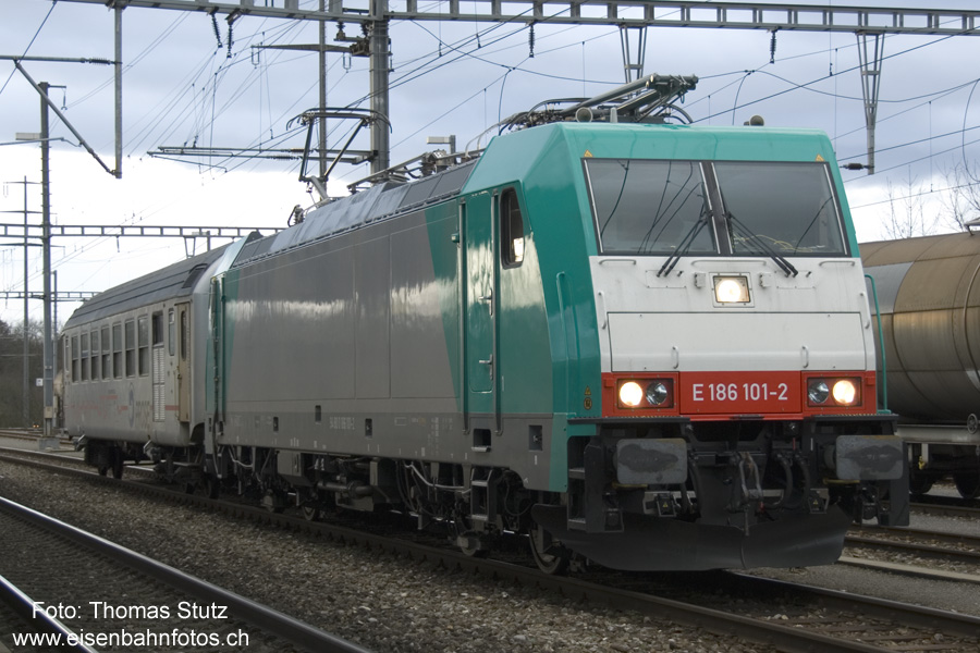 E 186 101-2
