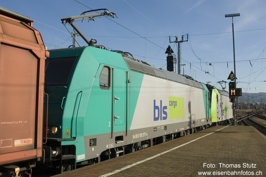 Mietlok 185 577-4

