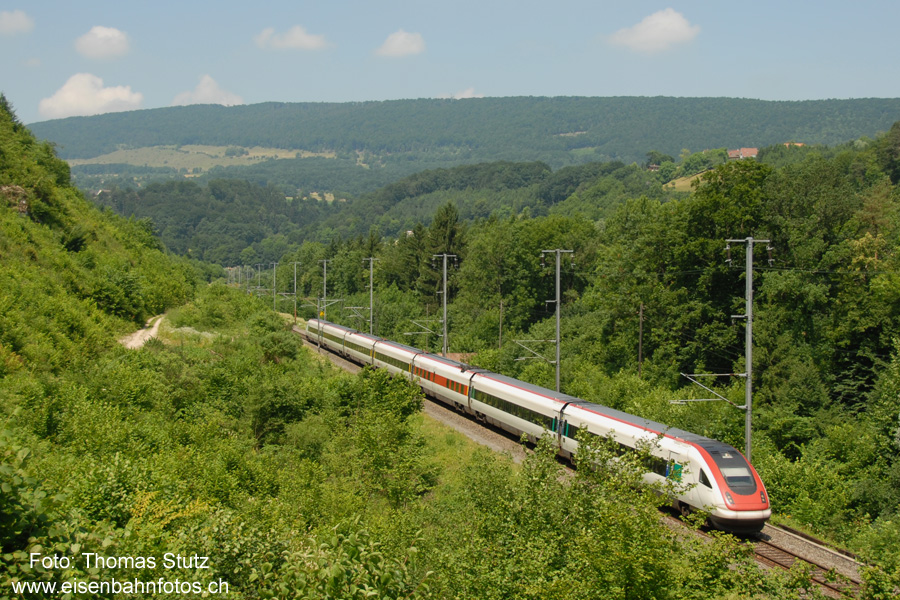 ICN zwischen Zwingen und Grellingen
