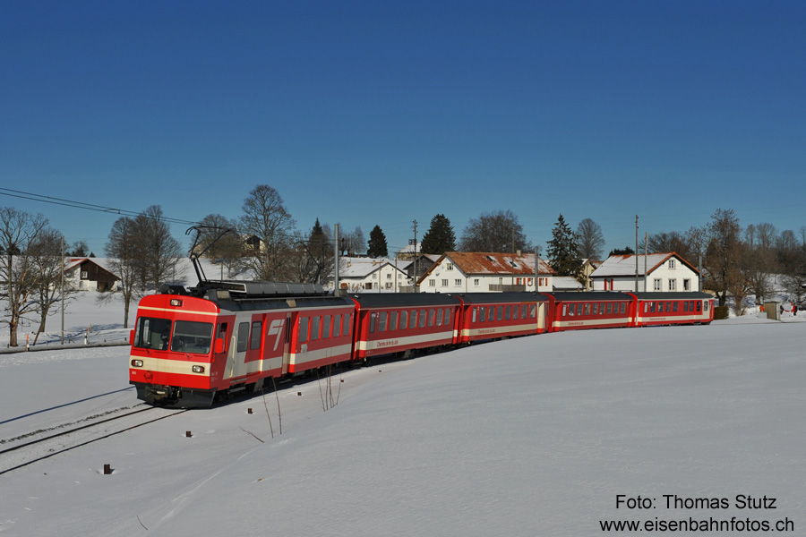 Regionalzug nach La Chaux-de-Fonds
