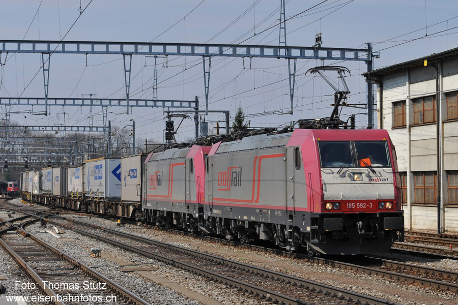 Crossrail mit Ewals-Zug
