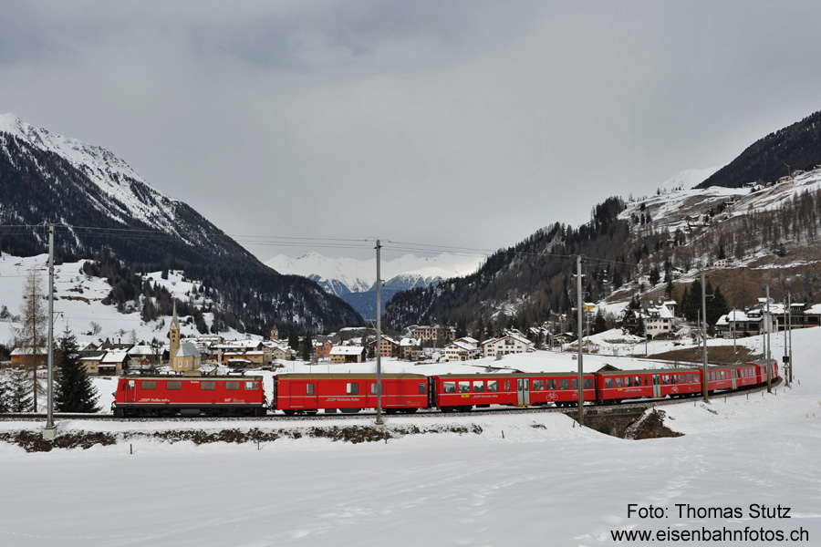 1. Schlittelzug mit Ge 4/4 I 607
