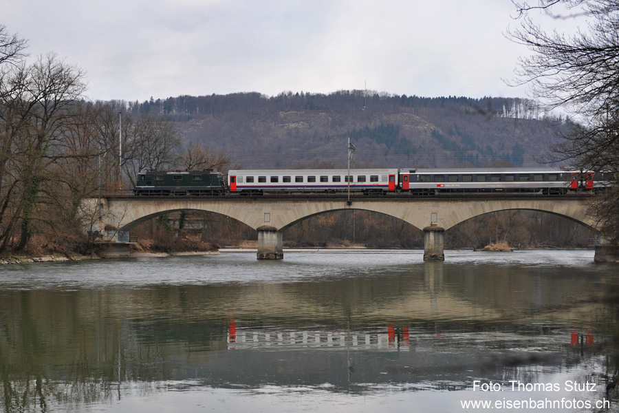 Grüne Re 4/4 II mit IR "Vauban"
