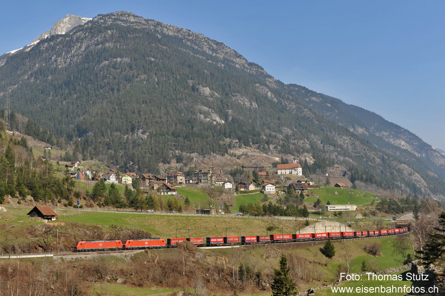 2 x 185 mit "Winner"-Zug
