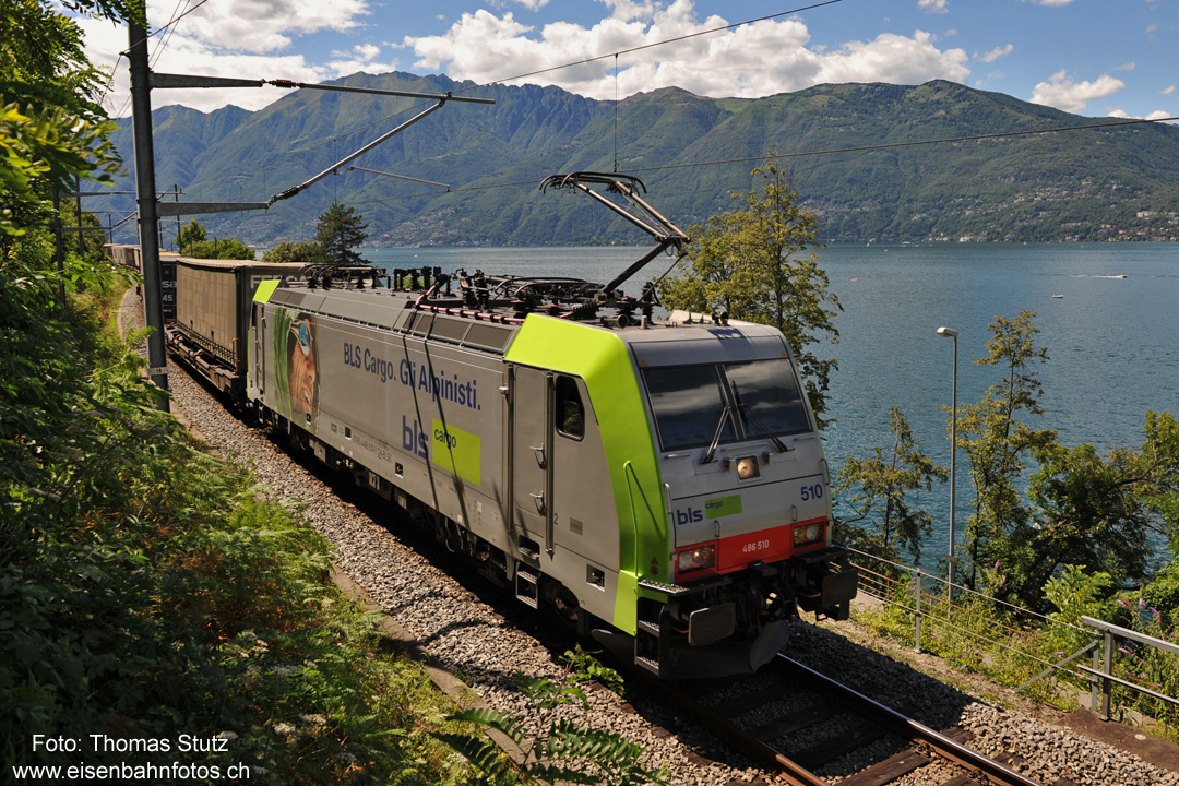 BLS Re 486 am Lago Maggiore
