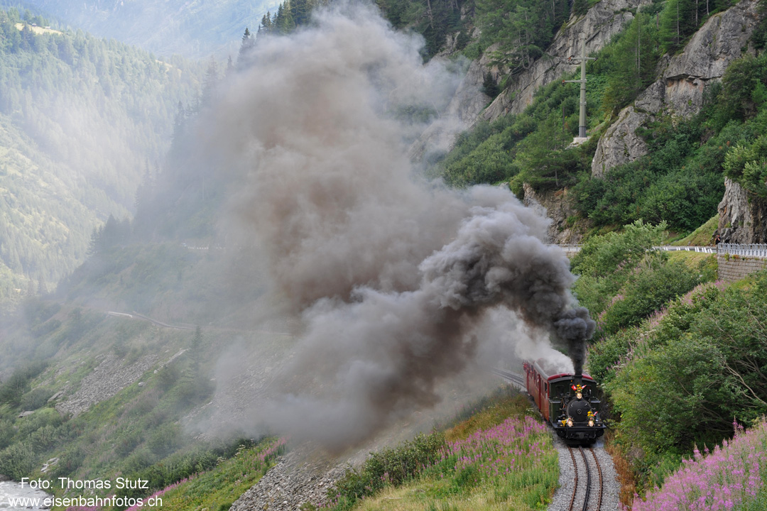 Weiterfahrt
Nach einem Zwischenhalt vor der Einfahrt in den Kehrtunnel geht die Fahrt weiter.
