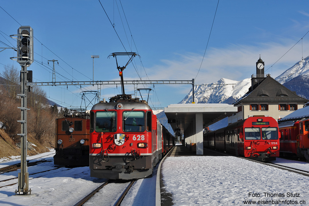 voller Bahnhof in Scuol-Tarasp
