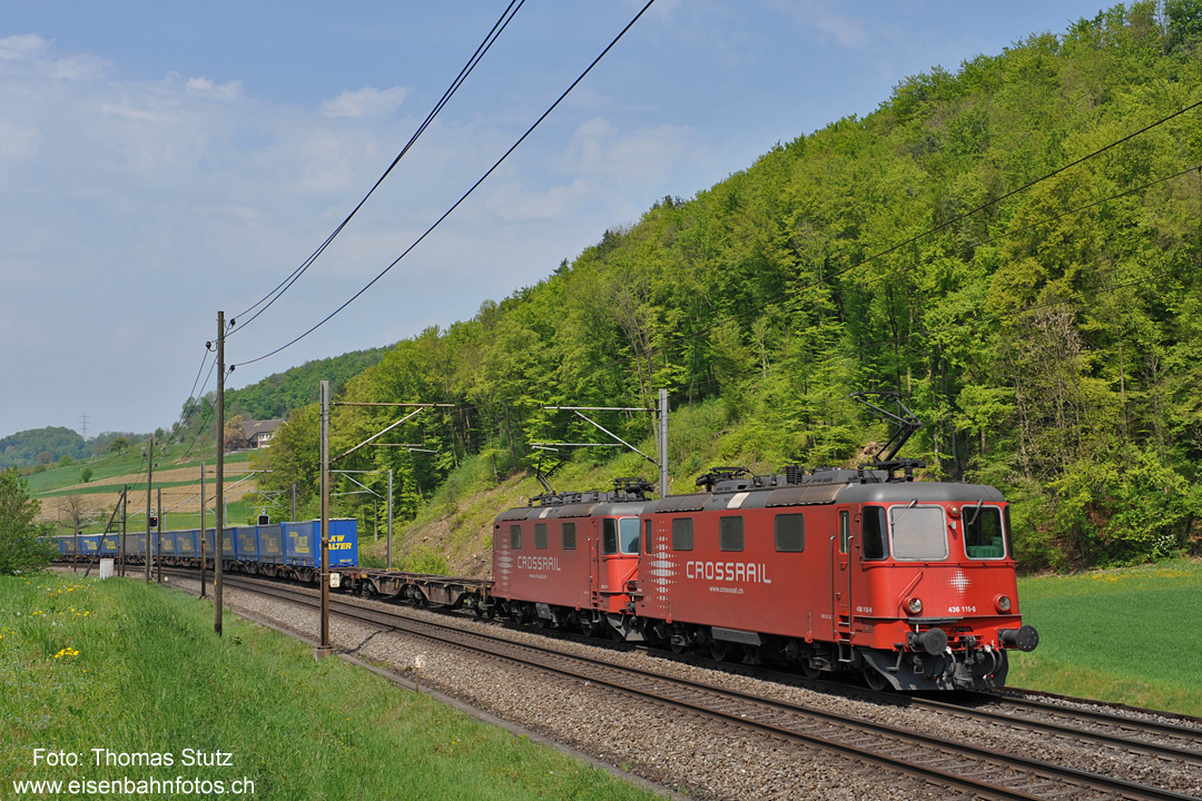 2 x Crossrail mit neuem Anstrich
