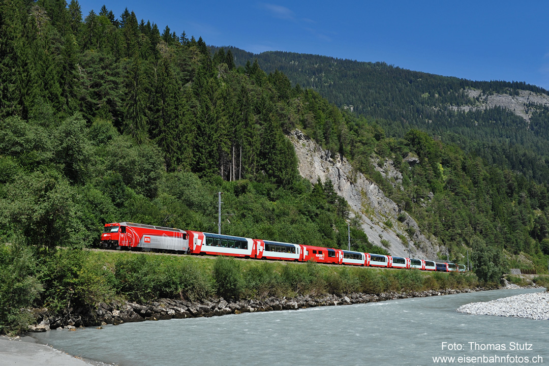 neue "RTR"-Lok mit Glacier-Express

