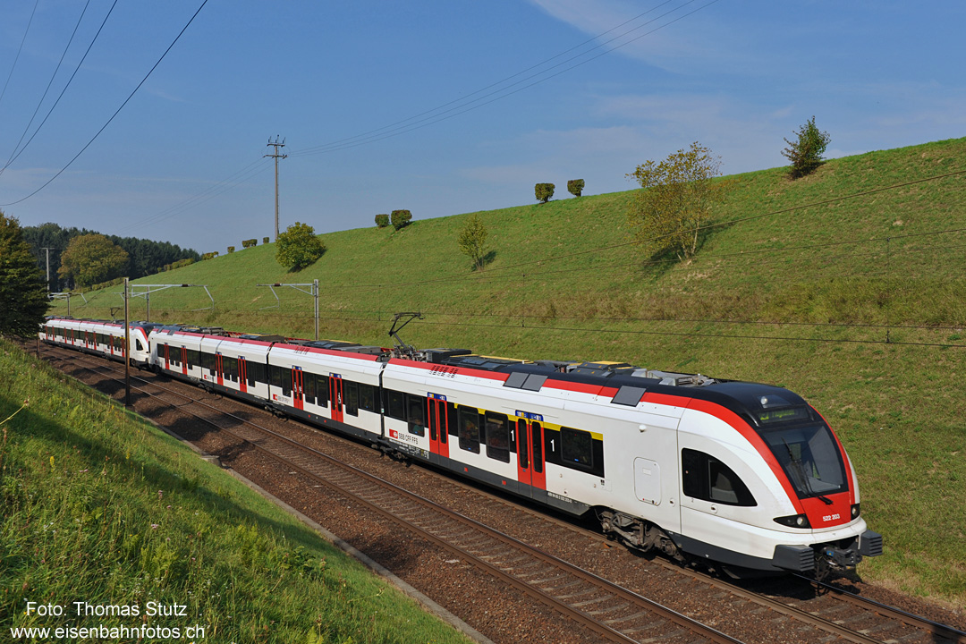 Flugzug mit 2 FLIRT France

