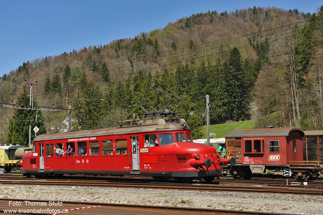 Roter Pfeil der OeBB
