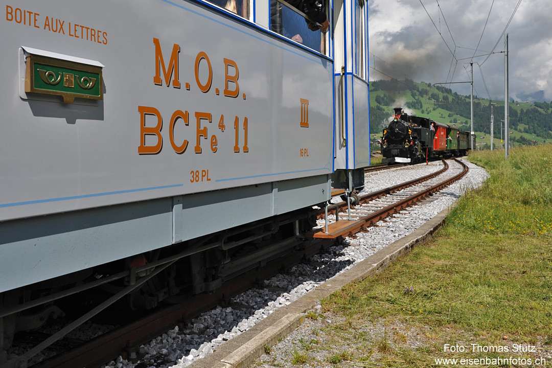 Kreuzung der beiden Züge
