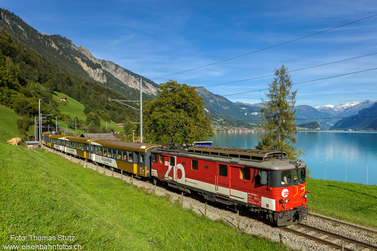 De 110 mit "Golden Pass"-Komposition
