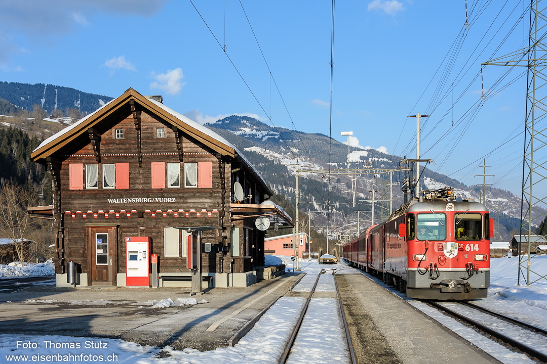 RE in Waltensburg/Vuorz
