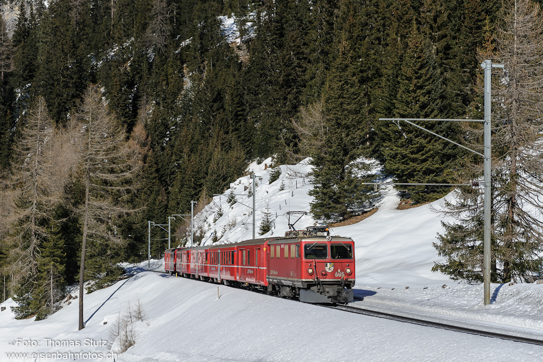 Ge 4/4 I mit Schlittelzug
