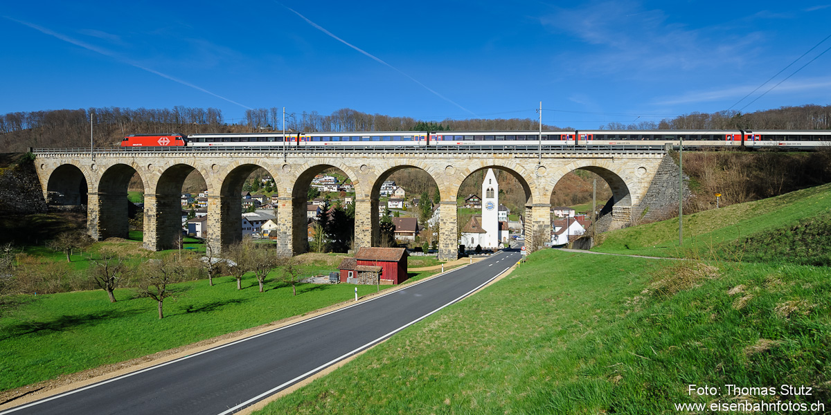 ganzer Viadukt
