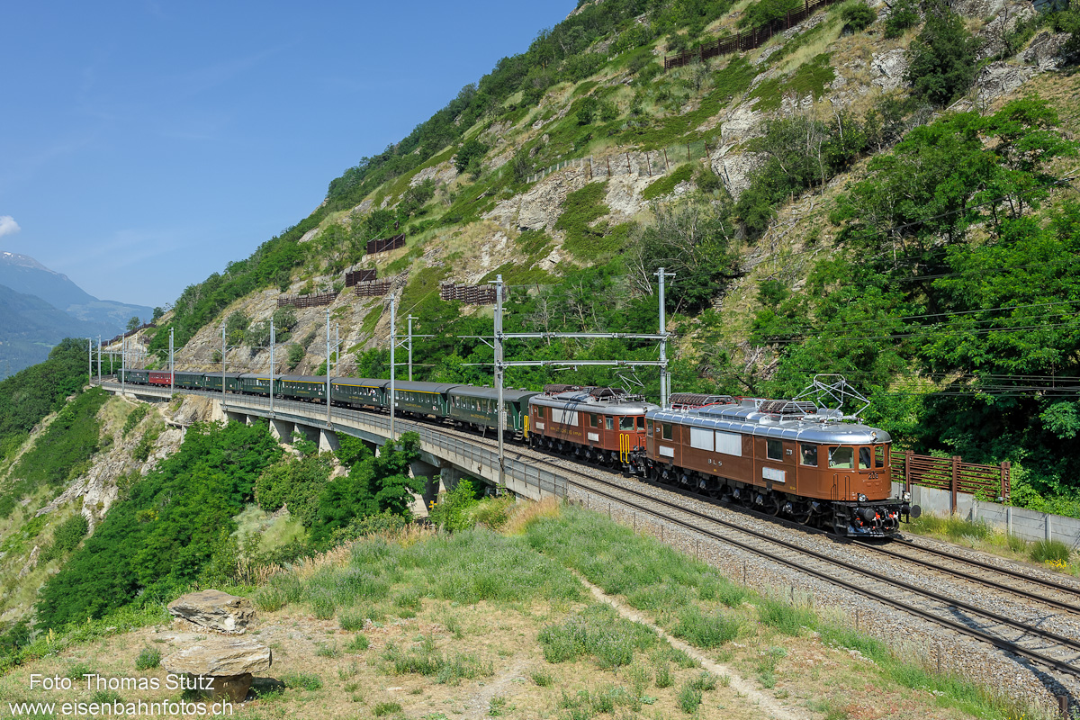 Jubiläumszug mit 2 Ae 6/8
