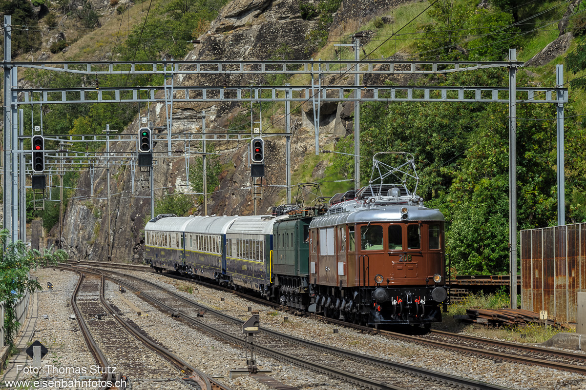 Ae 6/8 + Ae 4/7 in Lalden
