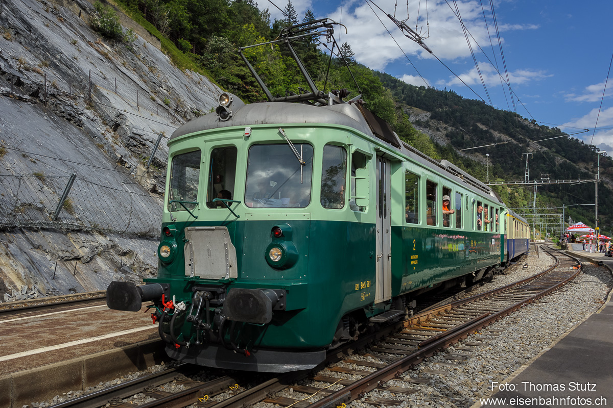 "Wellensittich" in Hohtenn
