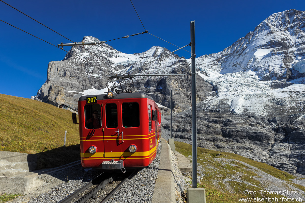 BDhe 2/4 mit Eiger und Eigergletscher

