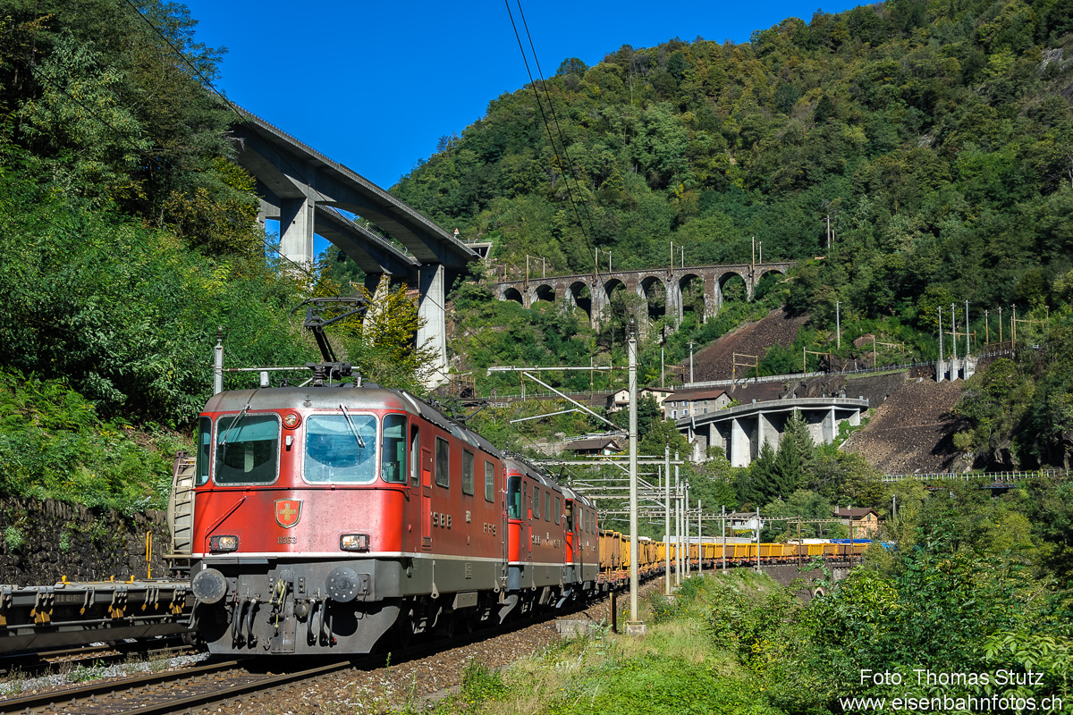 3 Re 4/4 II bzw. III
