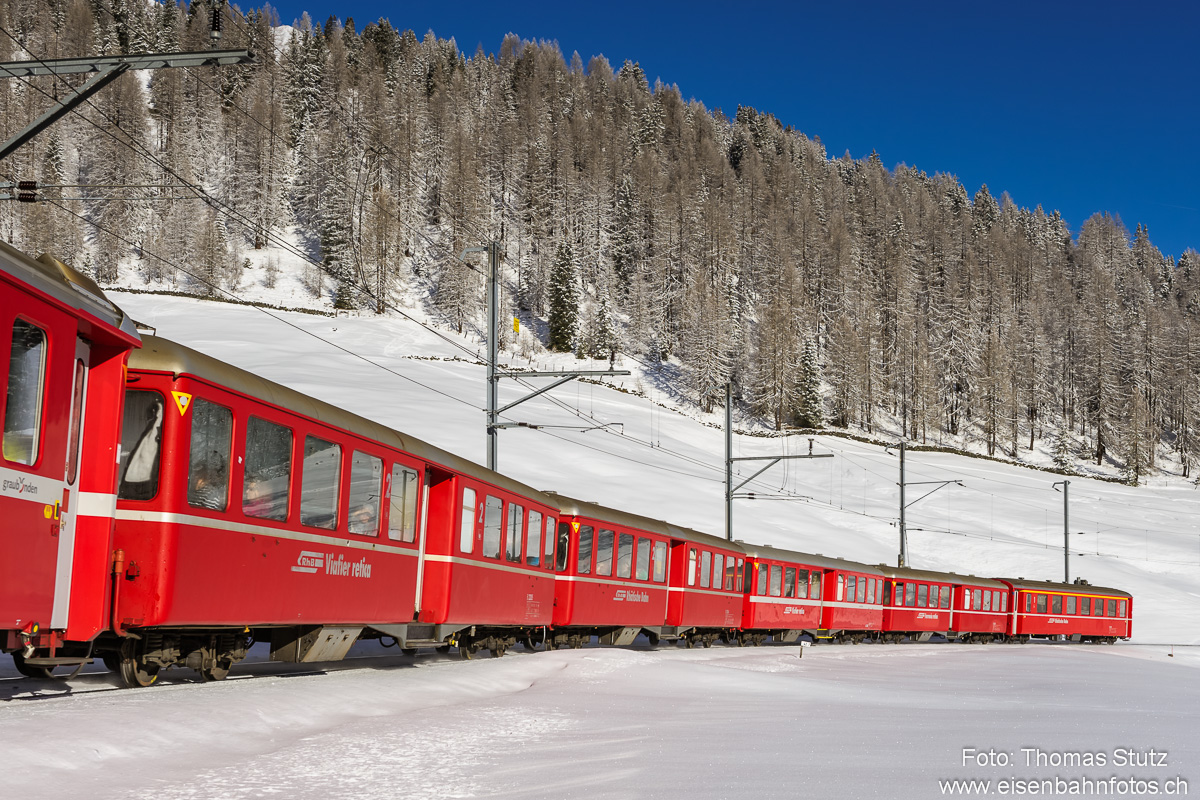 4 Mitteleinstieg-Wagen
