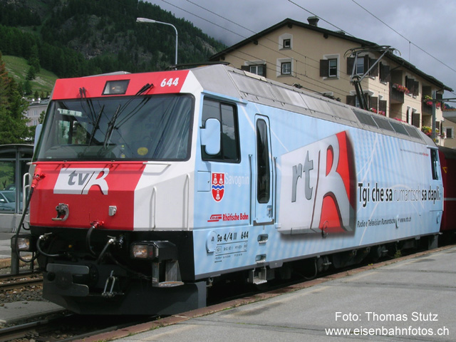 Werbelok "rtr"
Eine der beiden Werbeloks für "Radio e Televisiun Rumantscha". Beide Loks haben im April einen Neuanstrich erhalten.
