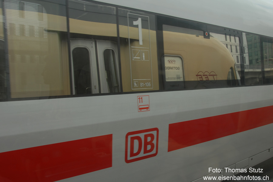Parallelfahrt TEE + ICE
Am Nachmittag fanden mit dem TEE drei Schnupperfahrten von Basel nach Pratteln und zurück via Basel RB statt. Die 14-Uhr-Rundfahrt sollte gleichzeitig mit dem ICE 277 Richtung Muttenz starten - was auch wie geplant klappte.
