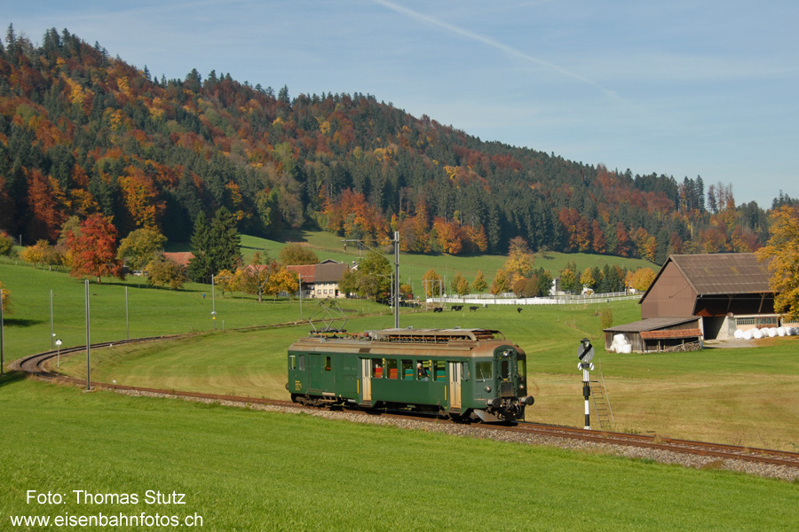 BDe 4/4 beim Vorsignal Bäretswil
