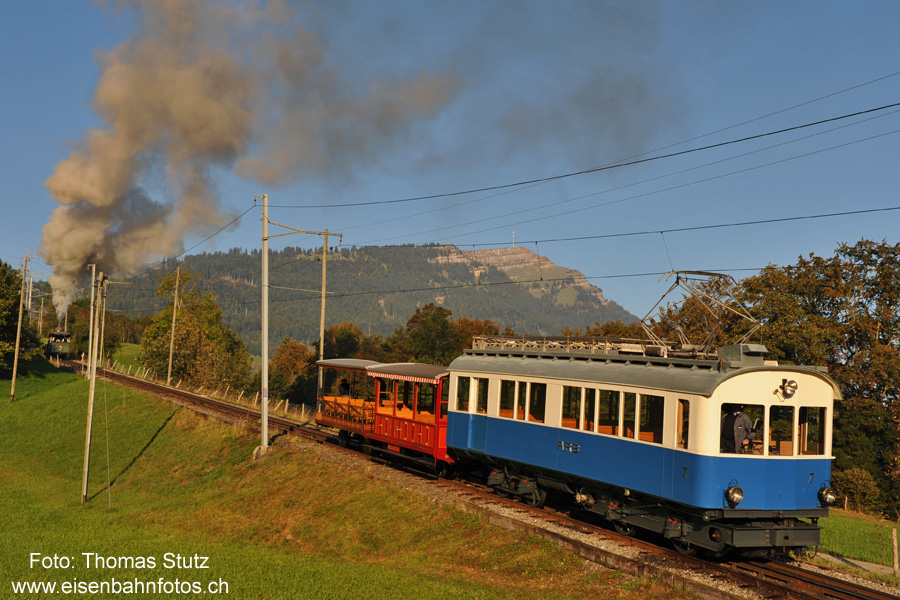 Triebwagen ARB 7 als "Fotografen-Taxi"
Der Triebwagen ARB 7 folgte der Dampflok und brachte die teilnehmenden Fotografen zu den Fotostellen.

