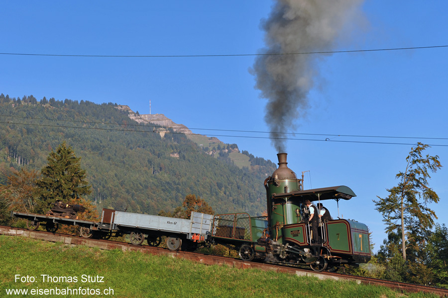 Weiterfahrt der Lok 7

