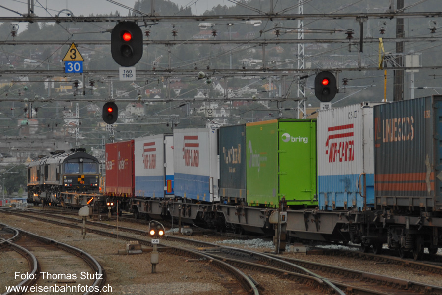 2 CD 66 mit Containerzug in Trondheim
