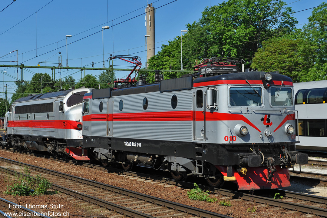 Elektrische Lok und Diesellok
