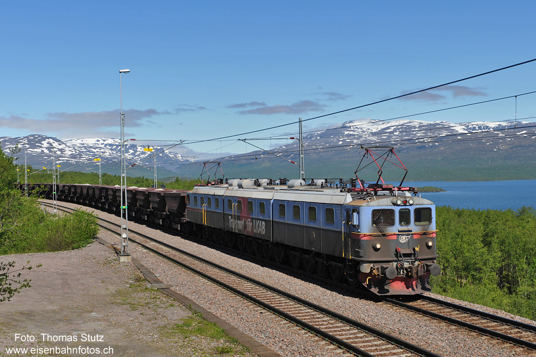 Dm3 bei der Einfahrt in Björkliden
