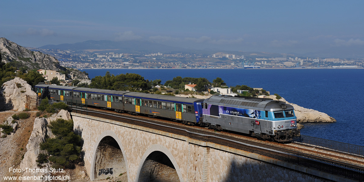 Viadukt im letzten Licht
