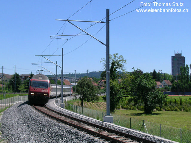 Kriegsschlaufe
Messzug mit dem Funkmesswagen (RailCom) auf der Kriegsschlaufe Zofingen - Rothrist. Es fanden Abnahmemessungen GSM-R statt.
