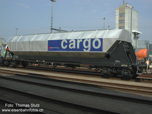 Tagnpps "cargo"
Ebenfalls "cargo"-mässig sind die 120 neuen Getreidewagen des Typs Tagnpps angeschrieben.
