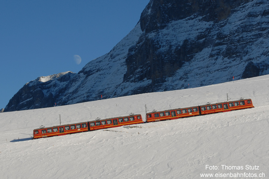 JB mit aufgehendem Mond
