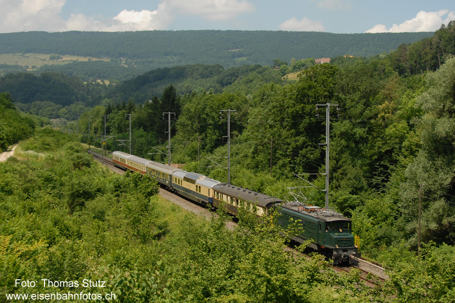 Ae 4/7 mit Rheingold (2)
