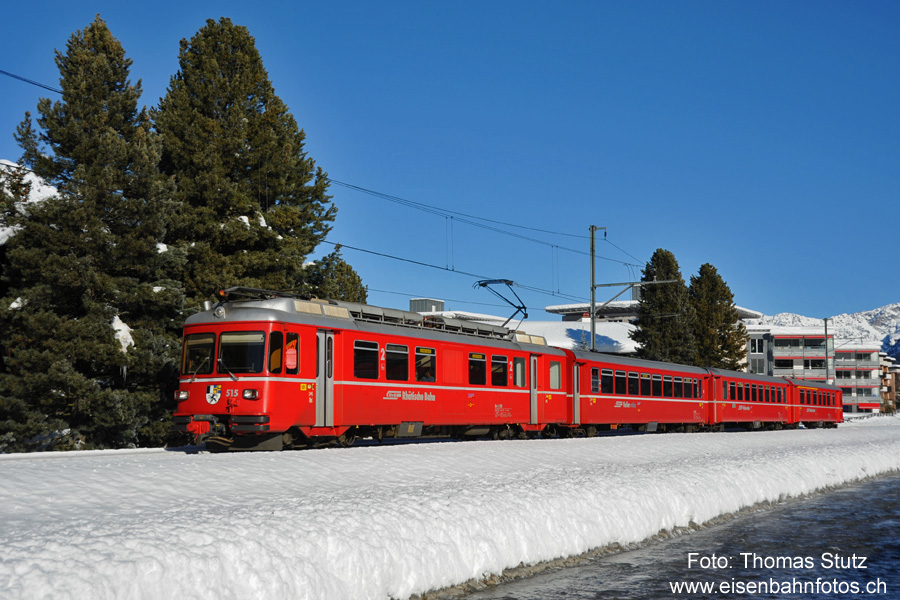 Wintersportzug I
Von Mitte Dezember bis Anfang März verkehren Wintersportzüge zwischen Davos Platz und Klosters Dorf,
wodurch ein Halbstundentakt zwischen Davos und Klosters besteht.
