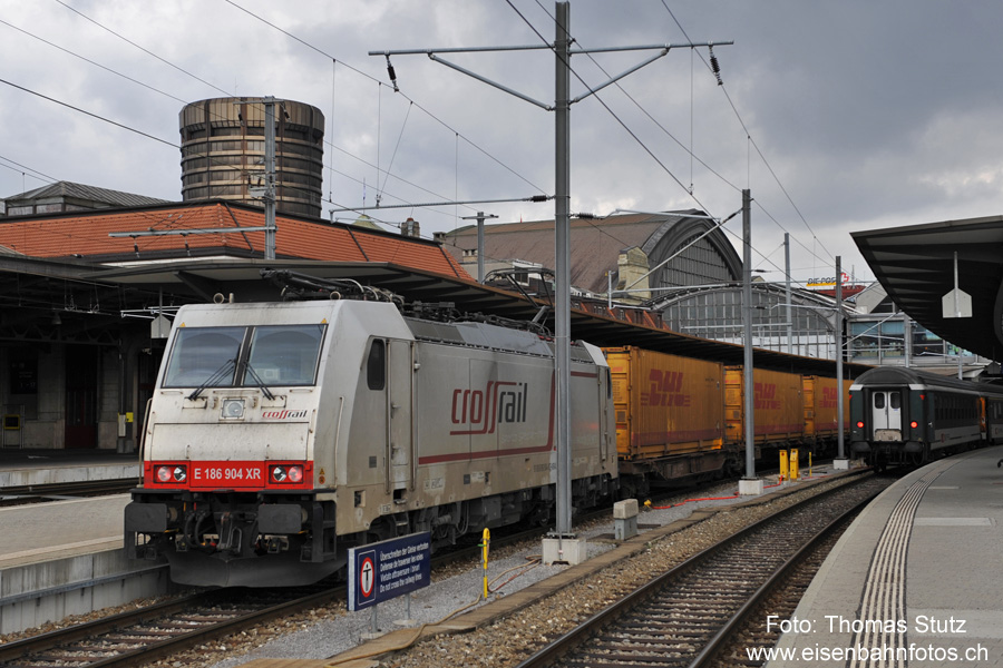 Crossrail auf der Bahnhofswestseite
