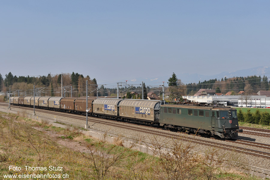 Ae 6/6 mit Schiebewandwagen
