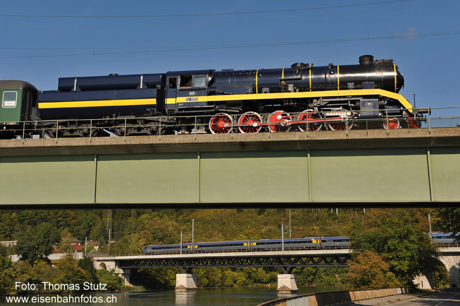 Dampflok und Cisalpino
