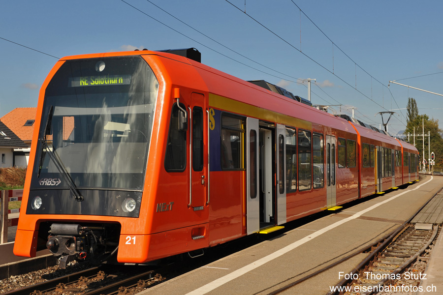 NExT in Fraubrunnen
Bereits seit einigen Monaten ist der erste von sechs "NExT" (Niederflur-Express-Triebzug) von Stadler im Einsatz.
