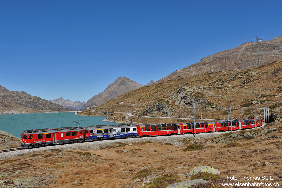 ABe 4/4 III mit Bernina-Express
