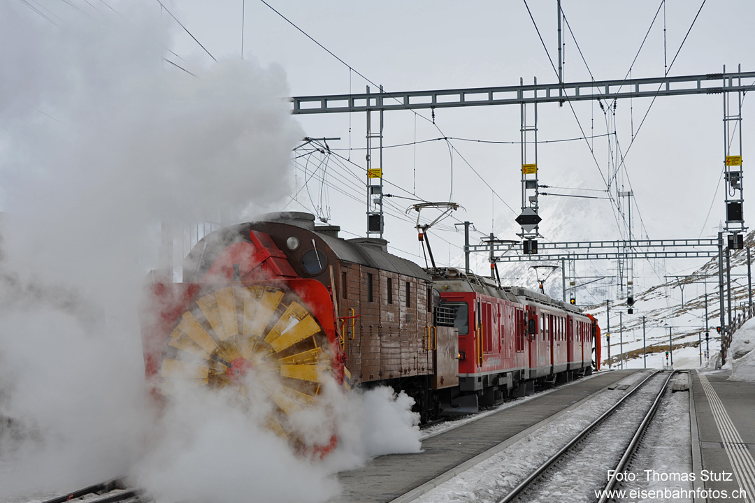 Abfahrt in Ospizio Bernina
