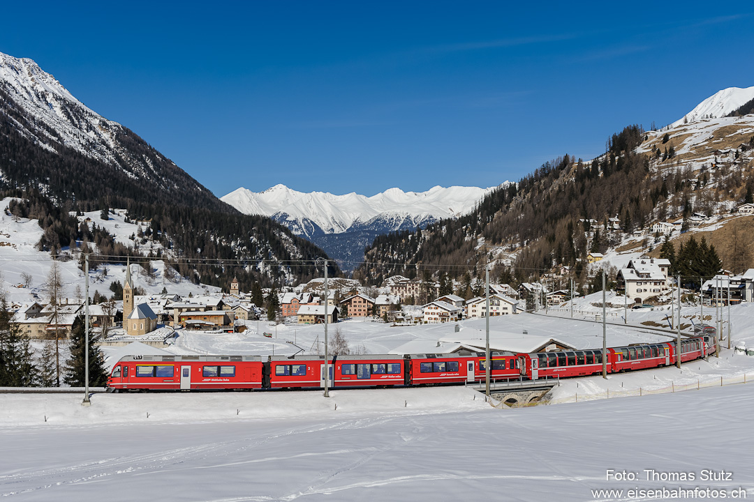 Allegra mit Bernina-Express
