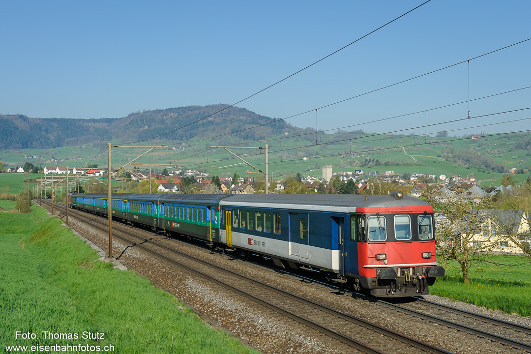 IR mit Ersatzpendelzug
