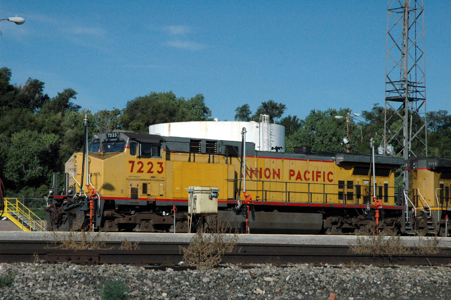 Union Pacific AC4400 #7223 an der Dieseltankstelle in Pueblo, CO
