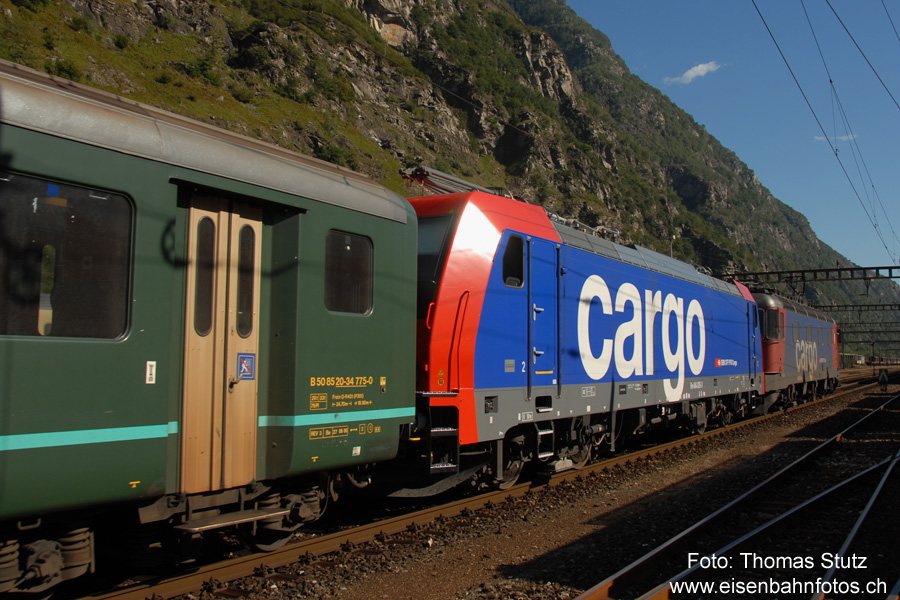 Abfahrt als Leermaterialzug
